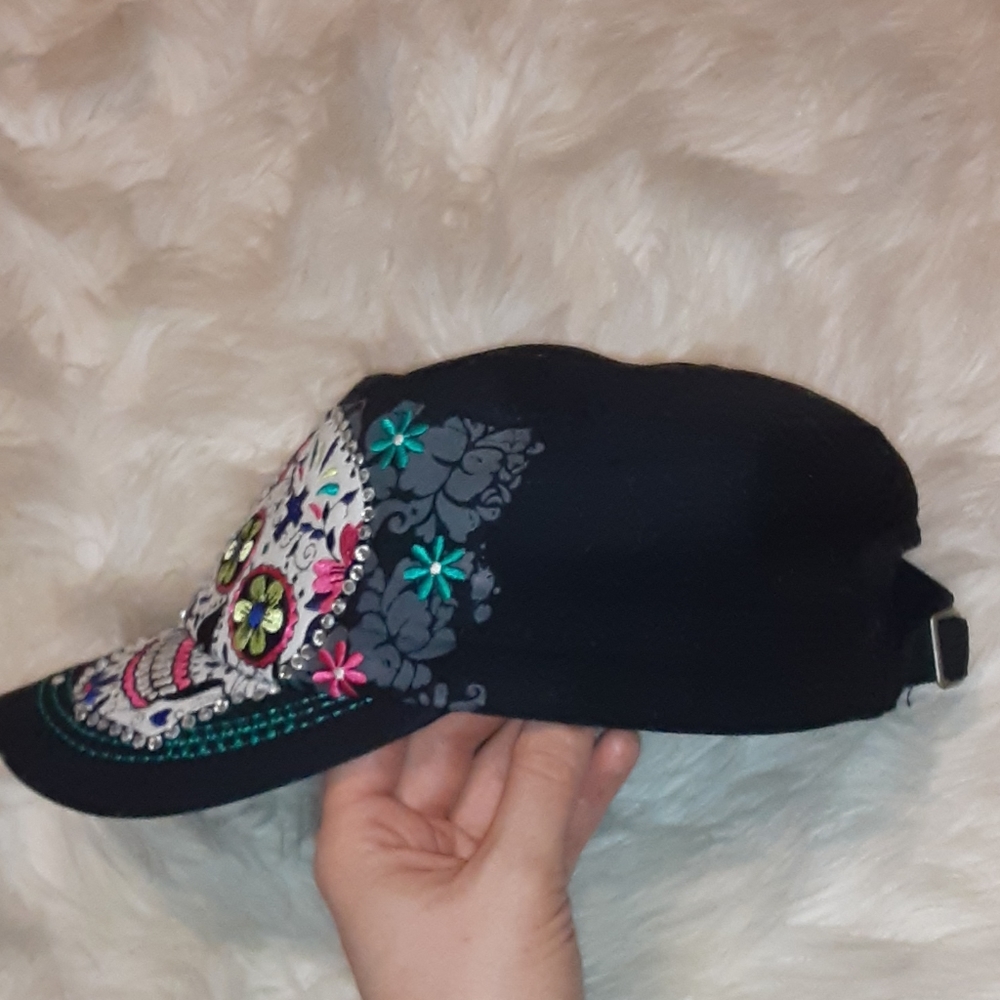 Hat - Picture 4 of 4